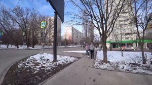 Пешим курьером Весна Март