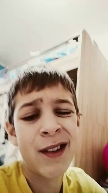 самая лёгкая работа охранять кирпич смотреть онлайн