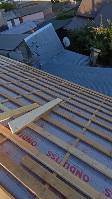 Обрещетка под металлочерепицу Адамант #кровмонтаж #кр смотреть онлайн