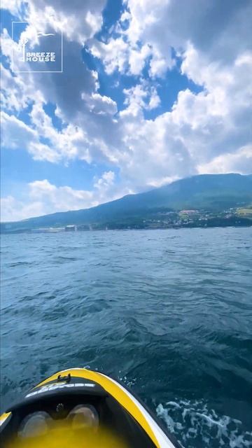 Как выглядит Гурзуф с воды. Скалы Адалары вблизи ⛰ 👀 ? смотреть онлайн