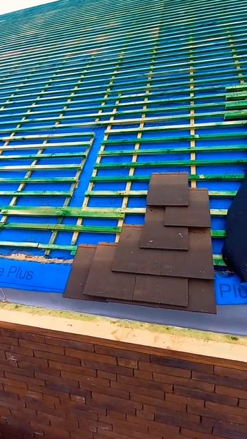 ВАКАНСИЯ КРОВЕЛЬЩИК В БЕЛЬГИЮ, интересует + в коммент? смотреть онлайн