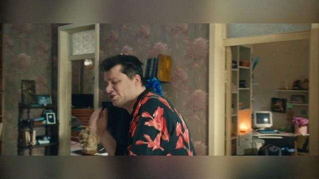 КАК ГАРИК "СТАРПЁР" ХАРЛАМОВ И ЛАРИСА "СТАРАЯ МОЧАЛКА" ГУЗЕЕВА ОБМЕНЯЛИСЬ ТЕЛАМИ смотреть онлайн