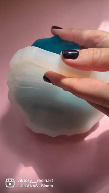 Подстаканник в технике «шёлк» #epoxy#epoxyideas#epoxyresin#resinart#эп? смотреть онлайн