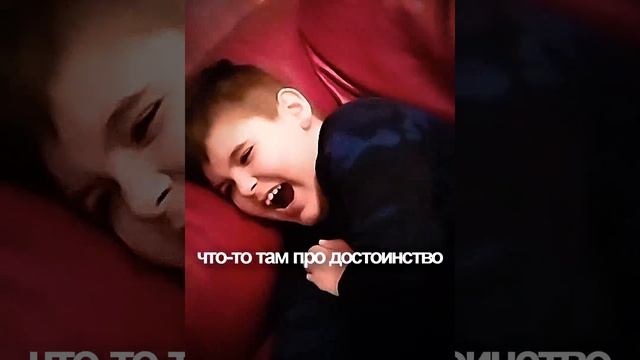 Напомнил про главный закон джунглей 🐺 Джентльмены #shorts смотреть онлайн