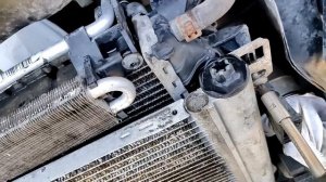 как закручивать саморезы в пластик