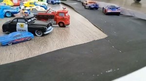 Молния Маккуин и Метр истории про машинки