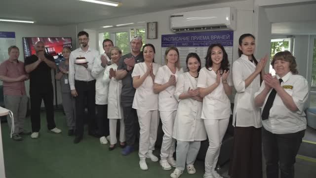 Медицинскому центру АГУ 1 год смотреть онлайн