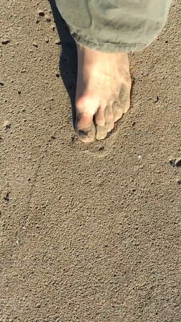 Песок под ногами смотреть онлайн