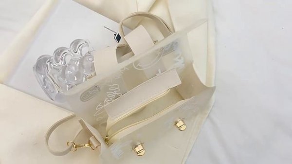 ✅ Женская пластиковая сумка 5558 купить оптом | «Сумкины Будни» sumkinybudnu.ru ⭐️⭐️⭐️⭐️⭐️