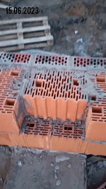 15.06.2023 2-ой ряд блоков #строительство #строим_дом #керам? смотреть онлайн