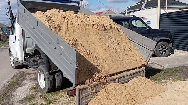Газель самосвал в работе, песок 3 тонны, а может и больш смотреть онлайн