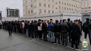 В Сургуте полиция устроила облаву на мигрантов-нелегалов