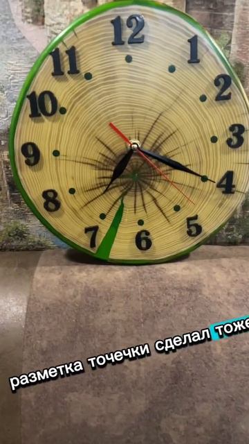 Всем привет . Первый опыт ! Часы из дерева и эпоксидной смотреть онлайн