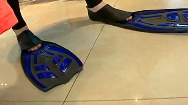 Спасательница Малибу смотреть онлайн