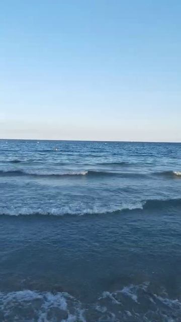 Городской пляж Постигет (El Postiguet) в Аликанте смотреть онлайн