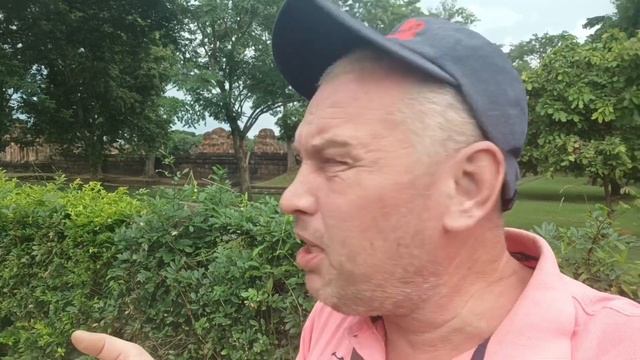 Хороший мужик, но ничего не слышит смотреть онлайн