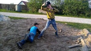 Закопали в Песок!