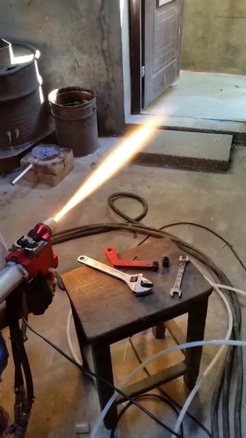 Тестовая работа металлизационной установки УМНК-1, дл? смотреть онлайн