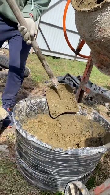 Замес цемента #стройка #весна2024 #богородицк #family смотреть онлайн