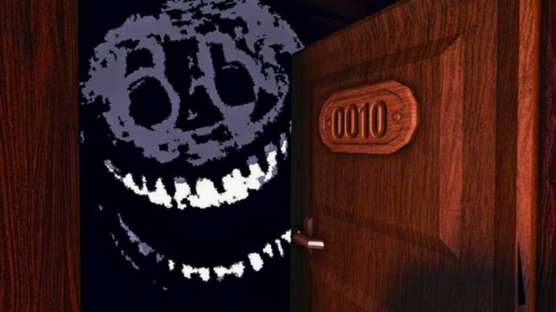 играем в  дорс в роблокс