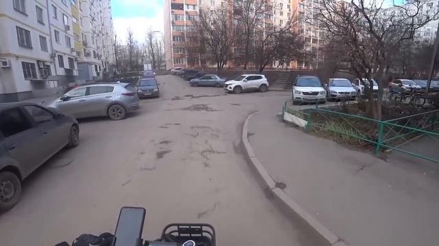 Упал заработок  Курьер плачет