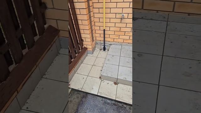 Кладу плитку на крылечко . смотреть онлайн