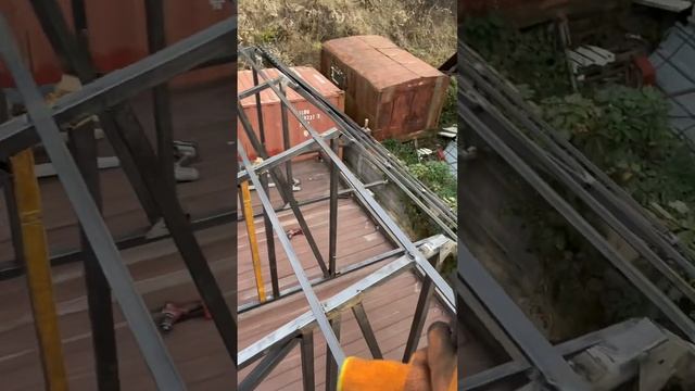 Дешевая кровля за 240 тысяч очень быстро #стройка #строй смотреть онлайн