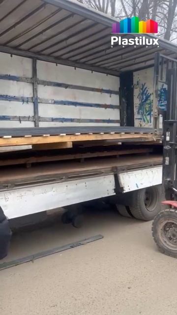 Разгрузка профилированного поликарбоната длиной 6 ме? смотреть онлайн