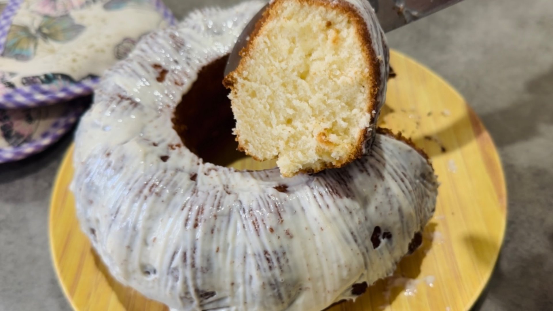 Лимонный пирог в духовке / Наивкуснейший рецепт лимонного пирога с помадкой из лимона смотреть онлайн