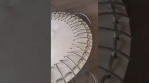 Зеркало в раме из ротанга.