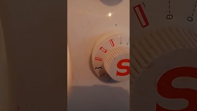 Моя помощница, швейная машинка на которой я шью