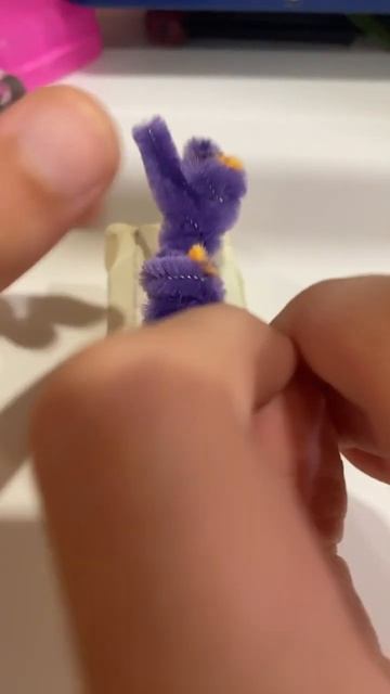 Зайчик из пушистой проволоки 🤪 смотреть онлайн