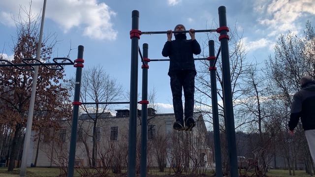 Кросс-тренинг для бегунов на длинные дистанции || Подтягивания на высокой перекладине :) смотреть онлайн