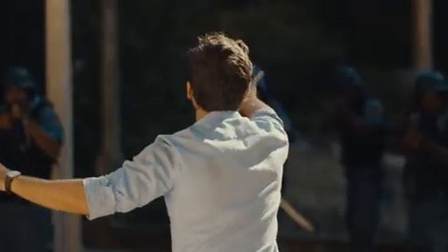 Чёрный пляж