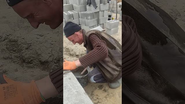 Кладка газо блока Іван Павлович показує майстер клас смотреть онлайн