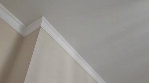 Потолочный плинтус Hiwood без покраски. ЖК Wellton Towers. 23 апр?