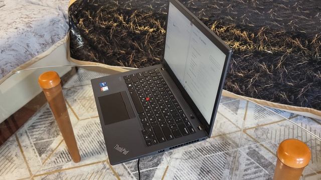 Lenovo T14s I7-11/32/512