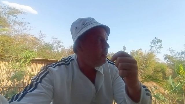 Купил квартиру👉остался без трусов смотреть онлайн