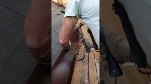 установка верхнего капельника под мягкую кровлю