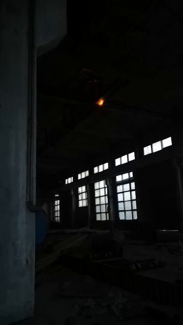 Демонтаж металлических конструкций ночью. смотреть онлайн