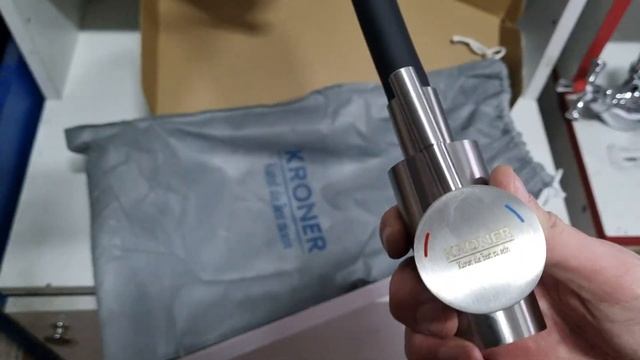 Смеситель для кухни с гибким изливом Kroner KRP Edelstahl Klassisch смотреть онлайн