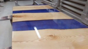 стол из эпоксидной смолы , покрыт глянцевым лаком 🔥