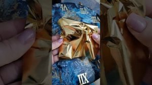 Декор листовой поталью торцов часов из эпоксидной смо