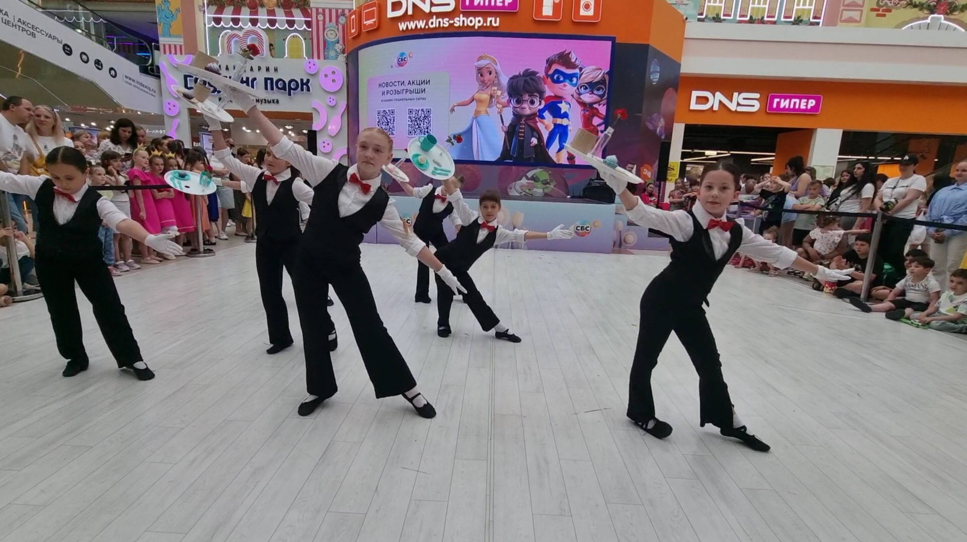 Дети выступили 1 июня в СБС! 1 часть смотреть онлайн