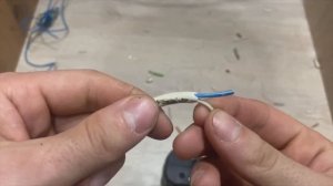 Снятие изоляции с медного многожильного провода стри?