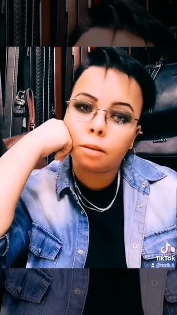 Я самая обоятельная и привлекательная. смотреть онлайн