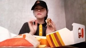 Работа во вкусно и точка в 15 лет Мукбанк/ Work in delicious and per