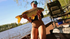 Ловлю КАРПА и ОТДЫХАЮ! Поклевки, баня и даже поплавок! #499