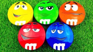 Мультики - распаковка коробочек M&M's с конфетками. Мультики про конфетки для детей и малышей