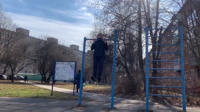 Кросс-тренинг для бегунов на длинные дистанции || Подтягивания на высокой перекладине :) смотреть онлайн